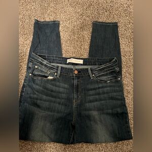 Signature Levi Strauss Mid Rise Skinny Jeans Size 16M Blue Stretch Denim  30X33